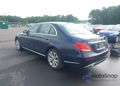 2018 Mercedes-Benz E 300 4Matic из США, поврежденный, VIN WDDZF4KB9JA362051